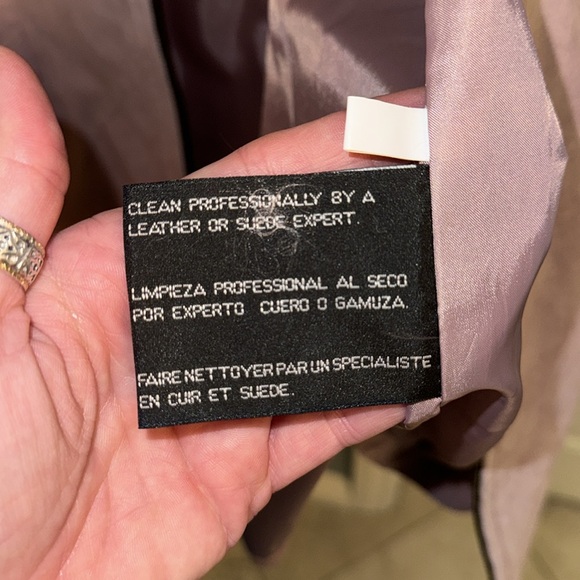 Phase two pink suede jacket - Picture 3 of 9